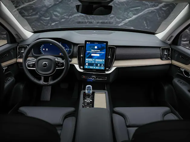 VOLVO XC90 T8 eAWD PluginHybrid Plus Bright Geartronic *7 Sitzer*Facelift*Panorama*Lenkradheizung*Harman/Kardon*