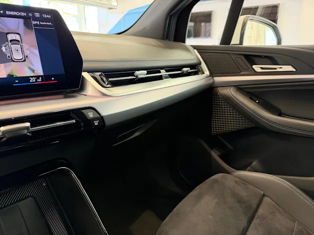 BMW 218d Active Tourer M Sport DKG AHK