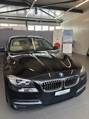 BMW 528i Touring xDrive Luxury Line Steptronic