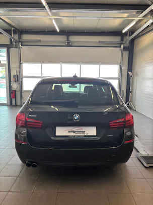 BMW 528i Touring xDrive Luxury Line Steptronic
