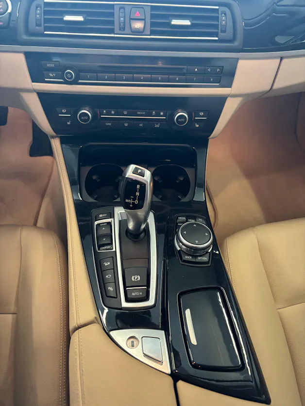 BMW 528i Touring xDrive Luxury Line Steptronic
