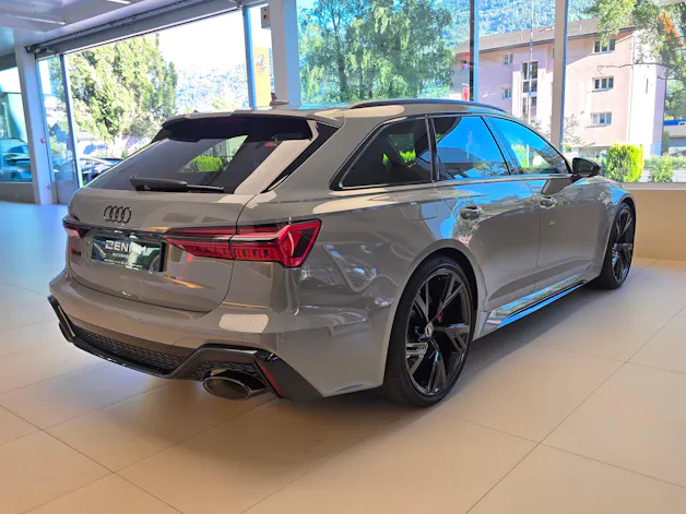 AUDI RS6 Avant 4.0 TFSI V8 quattro