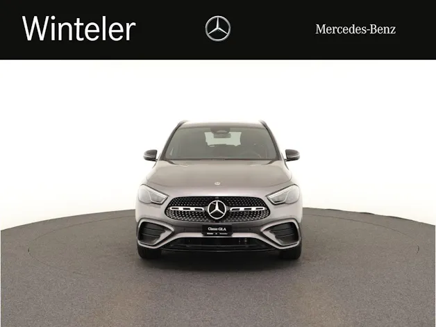 MERCEDES-BENZ GLA 200 Night Star 7G-D