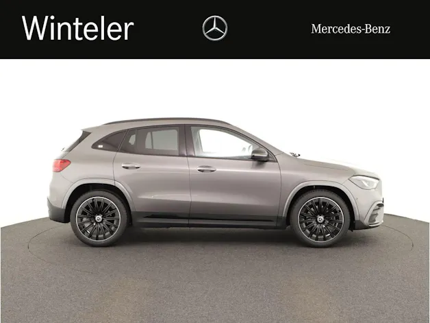 MERCEDES-BENZ GLA 200 Night Star 7G-D