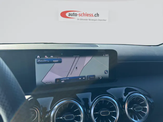 MERCEDES-BENZ A 180 AMG Line 7G-DCT