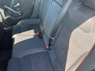 MERCEDES-BENZ A 180 AMG Line 7G-DCT