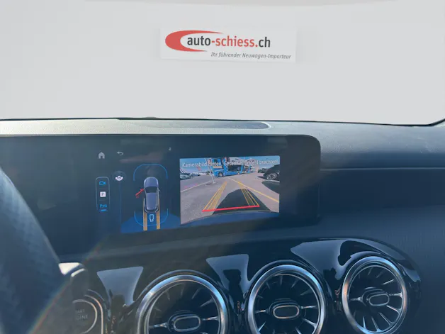 MERCEDES-BENZ A 180 AMG Line 7G-DCT