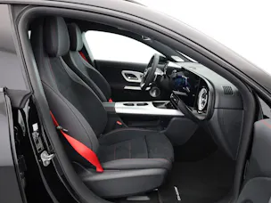 MERCEDES-BENZ CLA Shooting Brake 220 4Matic 8G-DCT