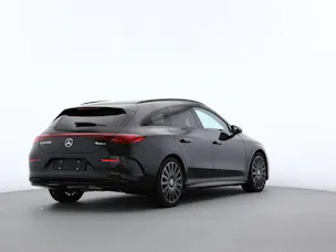 MERCEDES-BENZ CLA Shooting Brake 220 4Matic 8G-DCT