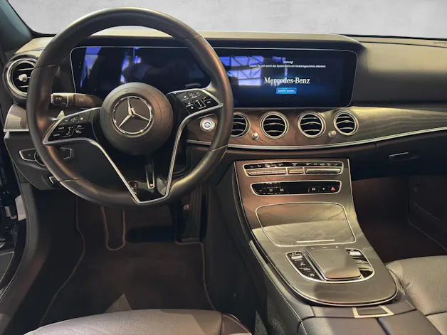MERCEDES-BENZ E 220 d AMG Line 4M W213