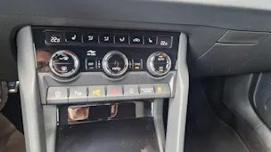 SKODA Karoq 1.5 TSI SportLine DSG