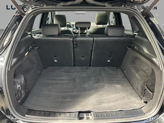 MERCEDES-BENZ EQA 350 AMG Line 4Matic