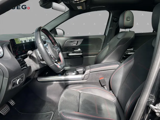 MERCEDES-BENZ EQA 350 AMG Line 4Matic