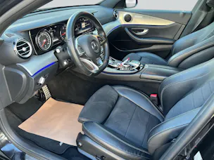 MERCEDES-BENZ E 220 d Swiss Star AMG Line 4Matic 9G-Tronic