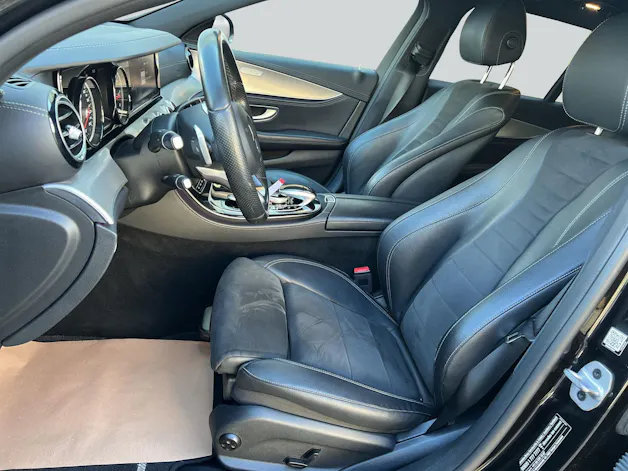 MERCEDES-BENZ E 220 d Swiss Star AMG Line 4Matic 9G-Tronic