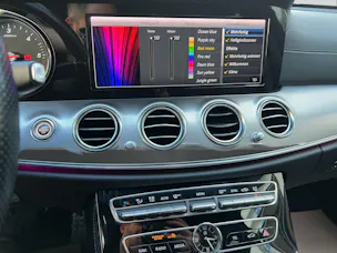 MERCEDES-BENZ E 220 d Swiss Star AMG Line 4Matic 9G-Tronic
