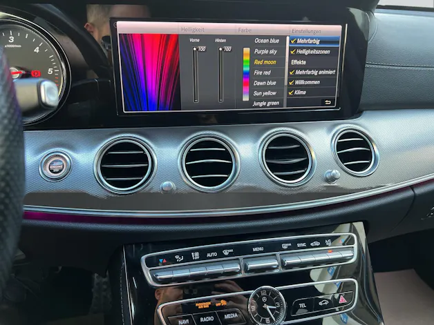MERCEDES-BENZ E 220 d Swiss Star AMG Line 4Matic 9G-Tronic