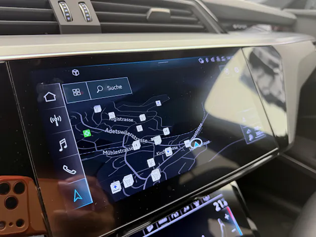 AUDI e-tron S quattro