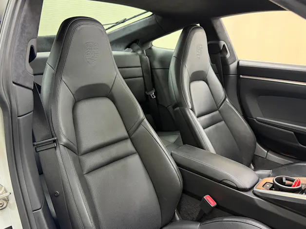 PORSCHE 911 Carrera 4S PDK