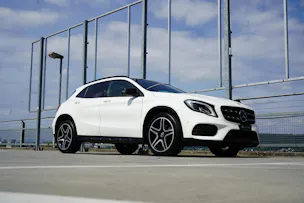 MERCEDES-BENZ GLA 250 AMG LINE NIGHT 4MATIC 7G-DCT l 211 PS