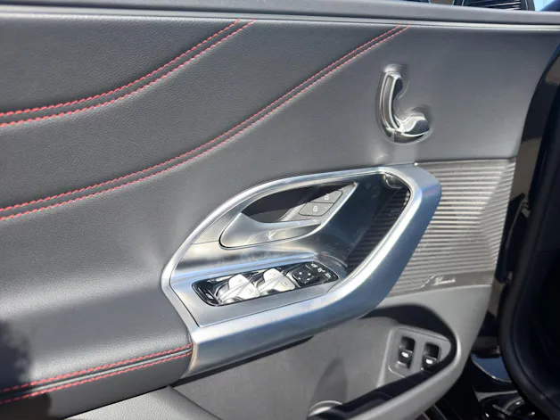 MERCEDES-BENZ C 400 4Matic AMG Line elektrisch