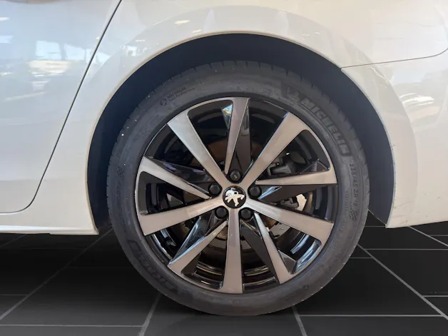 PEUGEOT 508 SW 2.0BHDI GTLineEAT8