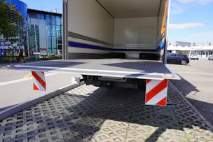 VW Crafter 35 2.0 BiTDI Hebebuhne Champion L4 A