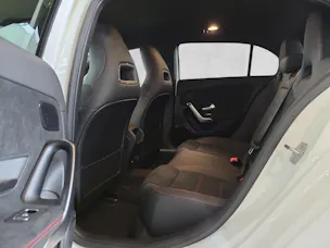 MERCEDES-BENZ A 250 AMG Line 4M W177