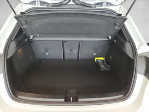 MERCEDES-BENZ A 250 AMG Line 4M W177
