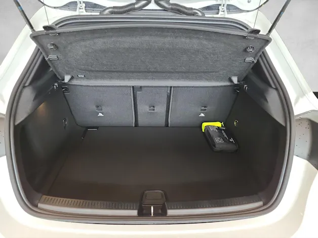 MERCEDES-BENZ A 250 AMG Line 4M W177