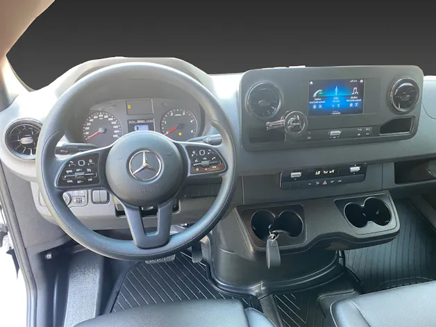 MERCEDES-BENZ Sprinter 317 CDI Standard 9G-TRONIC