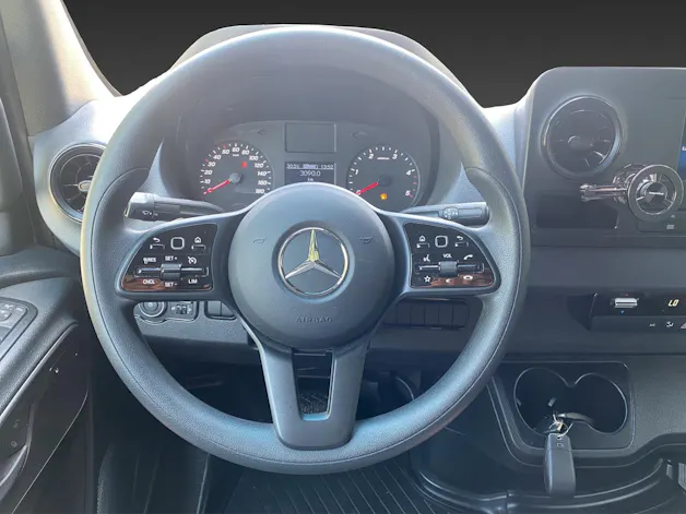 MERCEDES-BENZ Sprinter 317 CDI Standard 9G-TRONIC