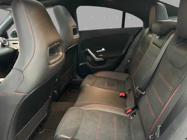 MERCEDES-BENZ CLA 250 4Matic AMG Line 7G-DCT
