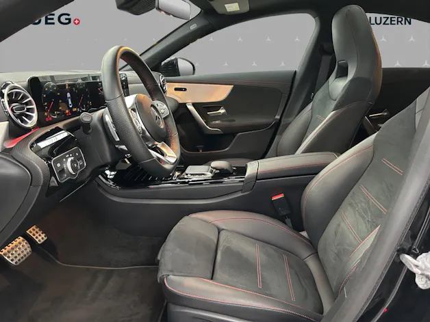 MERCEDES-BENZ CLA 250 4Matic AMG Line 7G-DCT