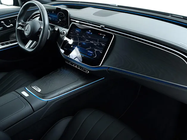 MERCEDES-BENZ E 220 d AMG Line 4M Limousine W214