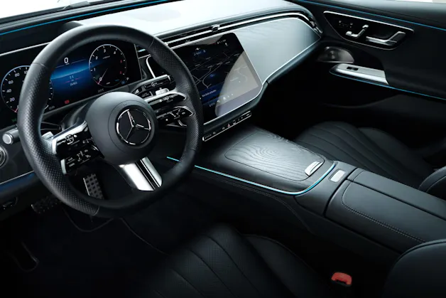 MERCEDES-BENZ E 220 d AMG Line 4M Limousine W214