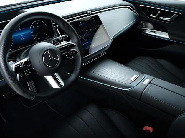 MERCEDES-BENZ E 220 d AMG Line 4M Limousine W214