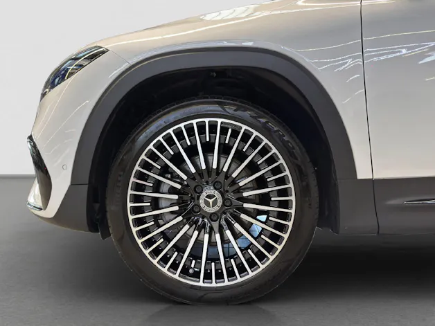 MERCEDES-BENZ EQB 350 Swiss Star AMG Line 4MATIC