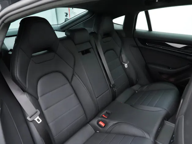 PORSCHE Panamera GTS