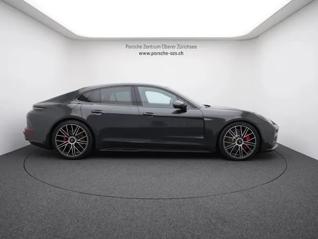PORSCHE Panamera GTS