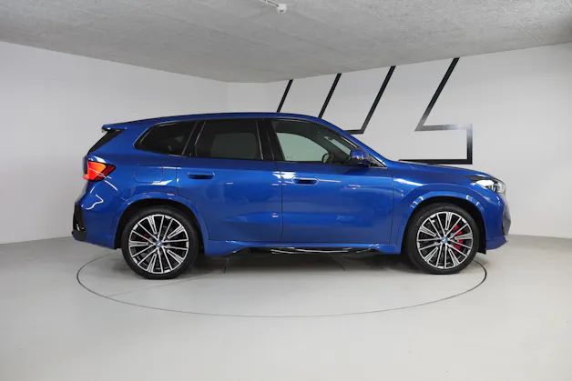 BMW iX1 xDrive 30 M Sport Pro
