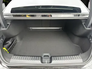 MERCEDES-BENZ C 400 4MATIC EQ