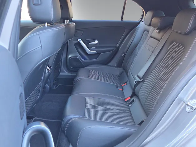 MERCEDES-BENZ A 180 Night Star