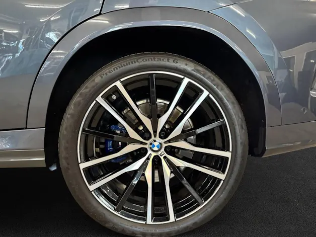 BMW X6 M50i Steptronic