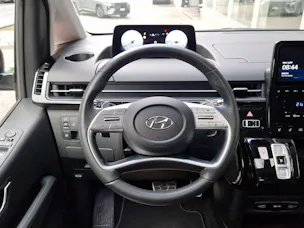 HYUNDAI Staria Premium 2.2 CRDI Vertex 4WD