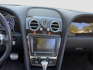 BENTLEY Continental GTC 4.0 V8