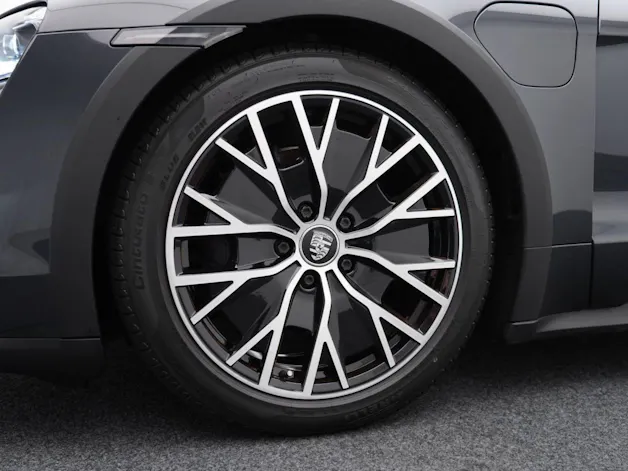 PORSCHE Taycan 4 Cross Turismo