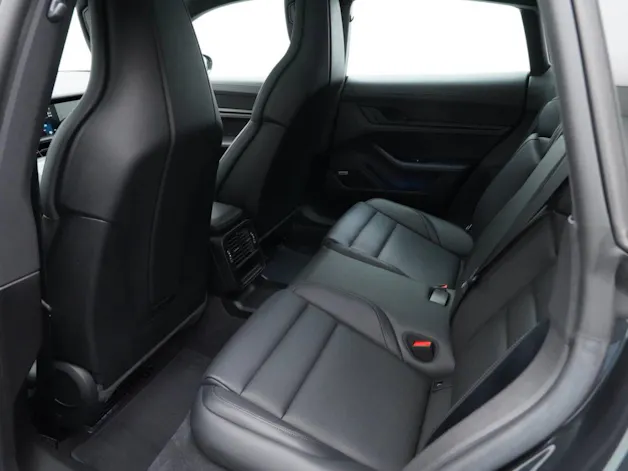 PORSCHE Taycan 4 Cross Turismo