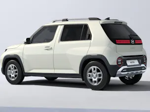 HYUNDAI Inster 49kWh Amplia