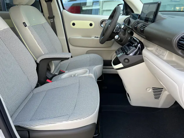 HYUNDAI Inster 49kWh Amplia